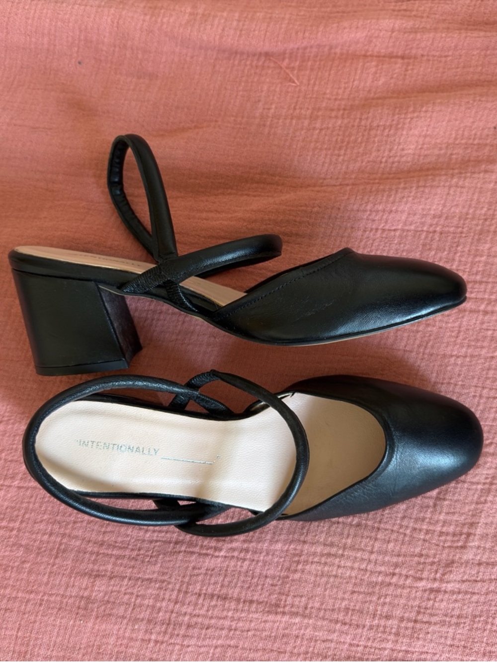 Intentionally Blank Black Leather Slingback Pumps Sz 7